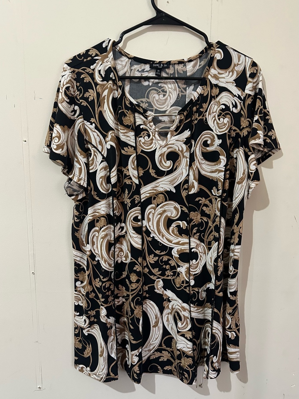Sami & Jo 2X Black Gold Baroque Print Stretch Short Sleeve Tunic Top